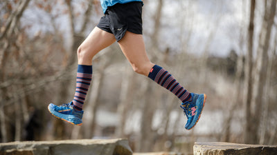 Compression Socks for Flat Feet: The Benefits & How They Work