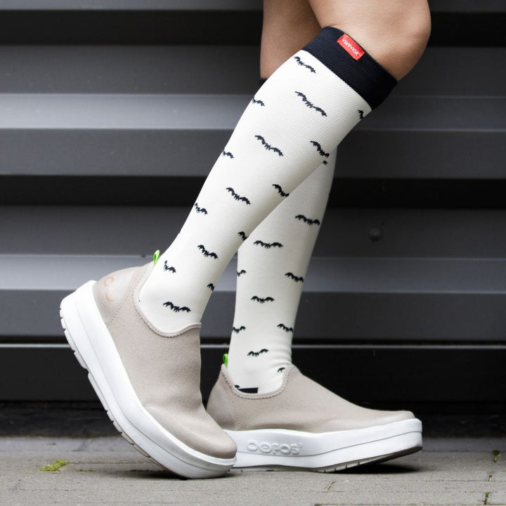 Petite Bat (Nylon Compression Socks)