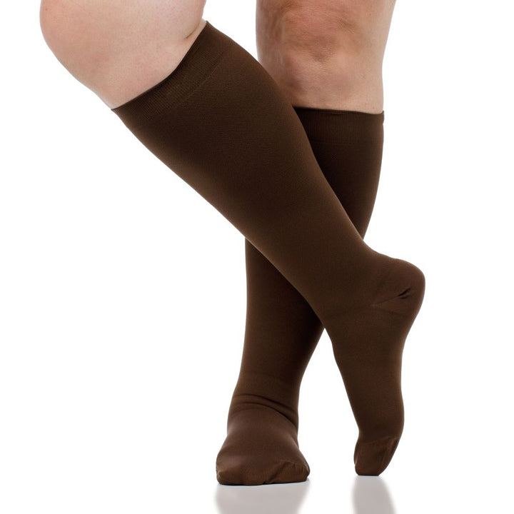 Solid (Moisture-Wick Nylon Compression Socks)