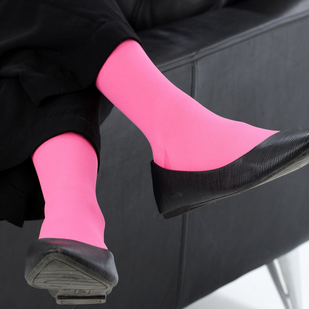 Solid (Moisture-Wick Nylon Compression Socks)