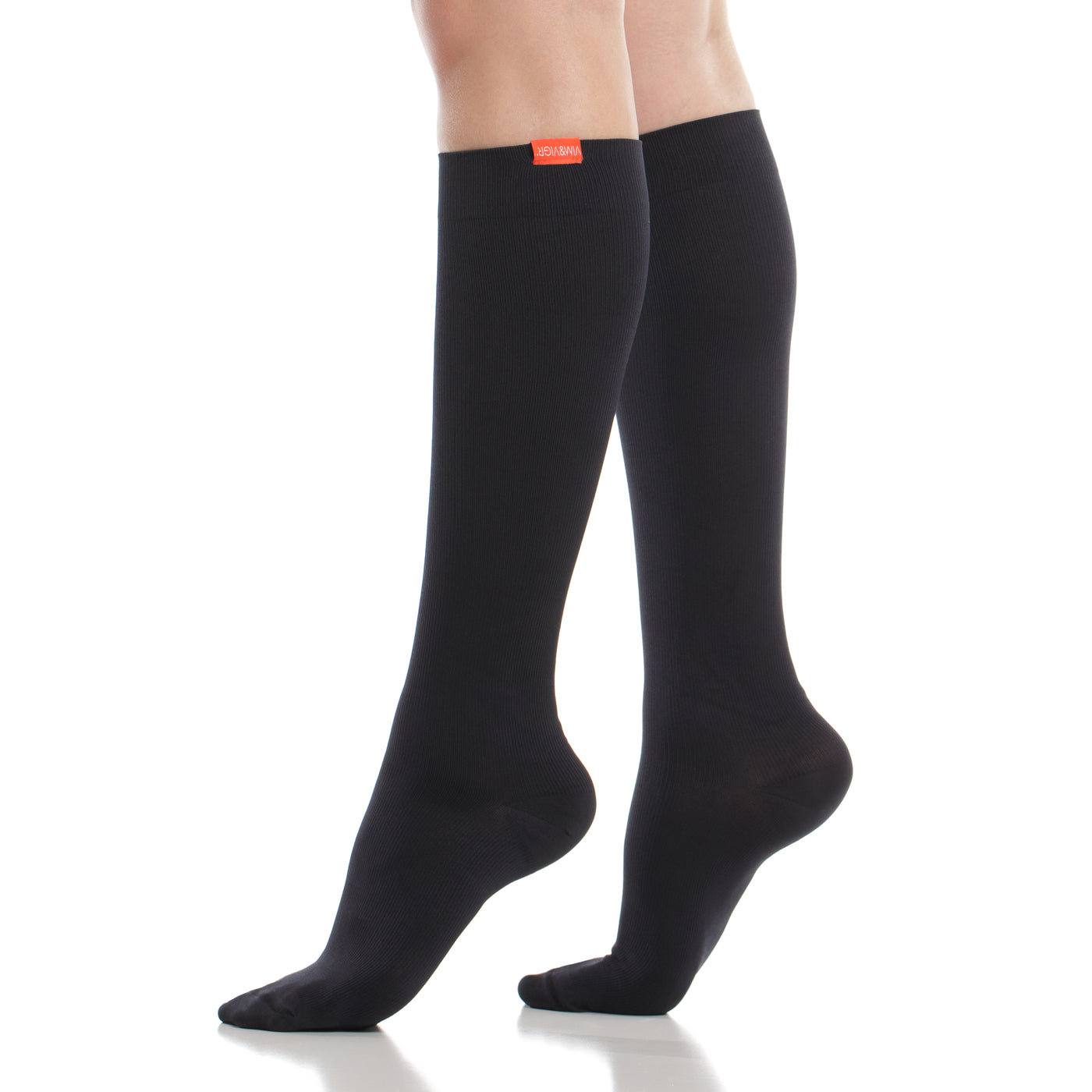 15-20 mmHg: Solid (Cotton) Moisture-wick Nylon compression socks