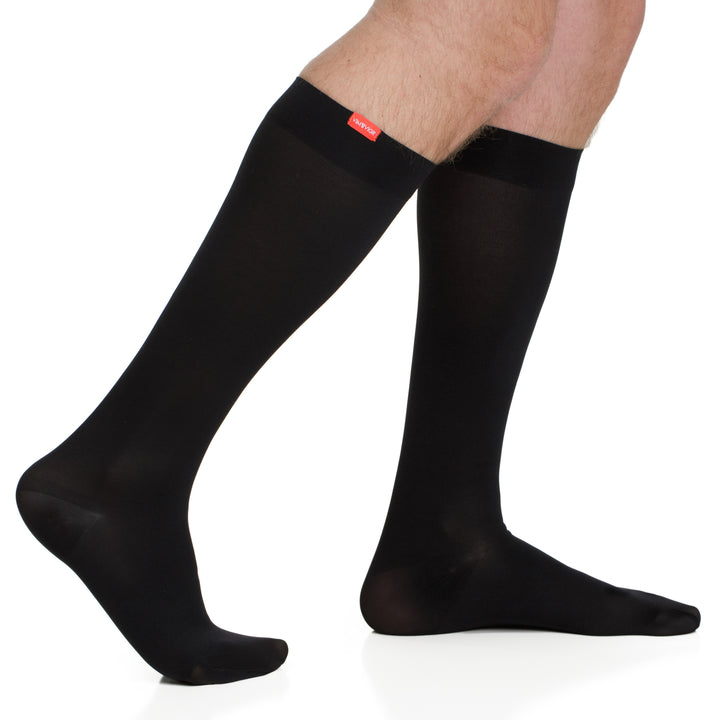 15-20 mmHg: Solid (Cotton) Moisture-wick Nylon compression socks